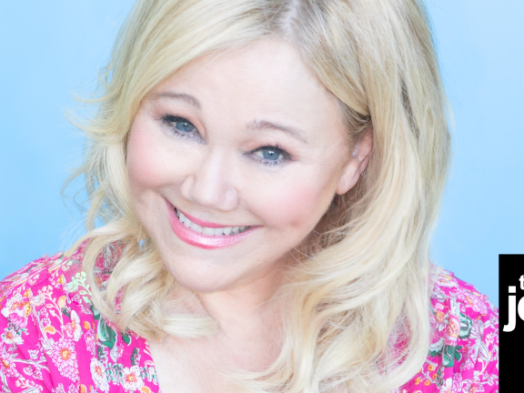 Caroline Rhea headshot image with JerseyArts Podcast logo