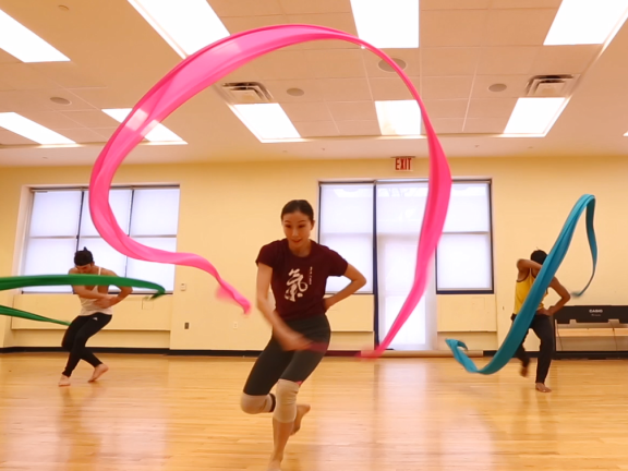 JerseyArts header featuring Nai-Ni Chen dancers