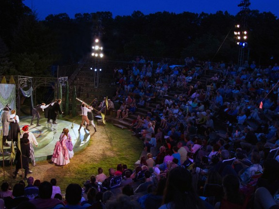 The Shakespeare Theatre of New Jersey outdoor stage