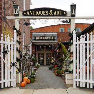 Exterior of Burlington Antiques & Art Emporium