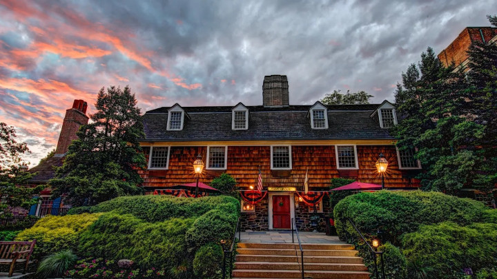 Nassau Inn