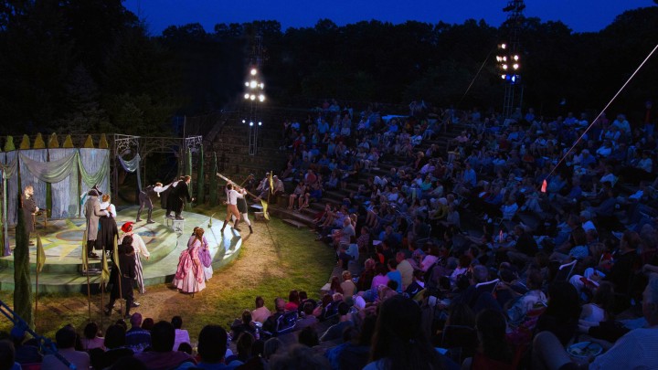 The Shakespeare Theatre of New Jersey outdoor stage